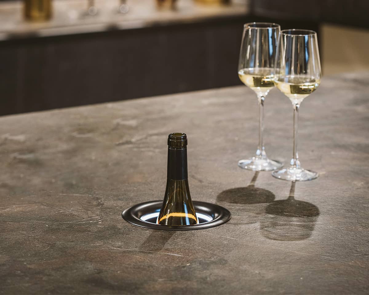 Kaelo Plus Integrated Wine Server
